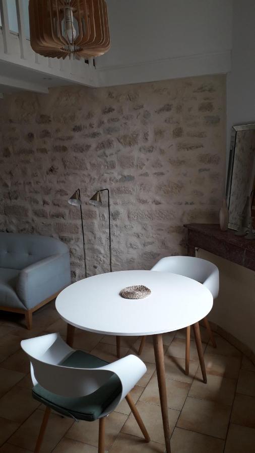 Appartement Centre-Ville Avec Terrasse Montpellier Exteriör bild