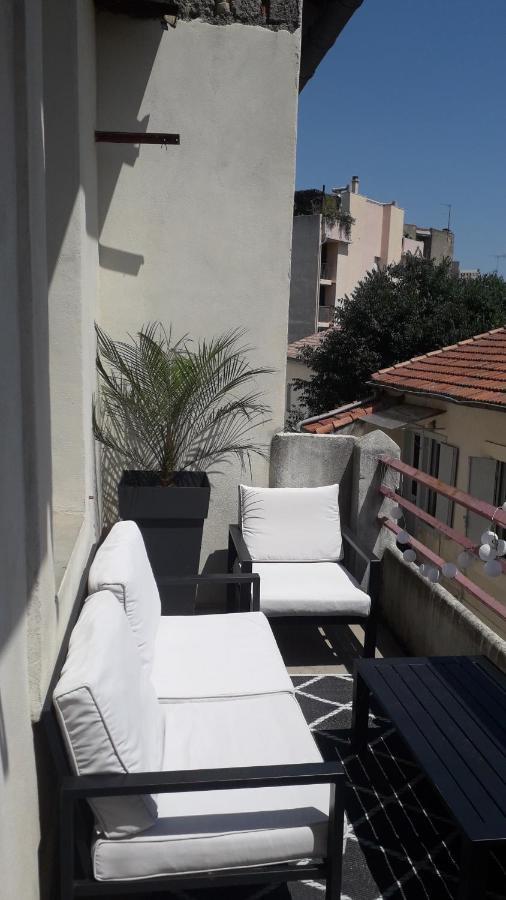 Appartement Centre-Ville Avec Terrasse Montpellier Exteriör bild