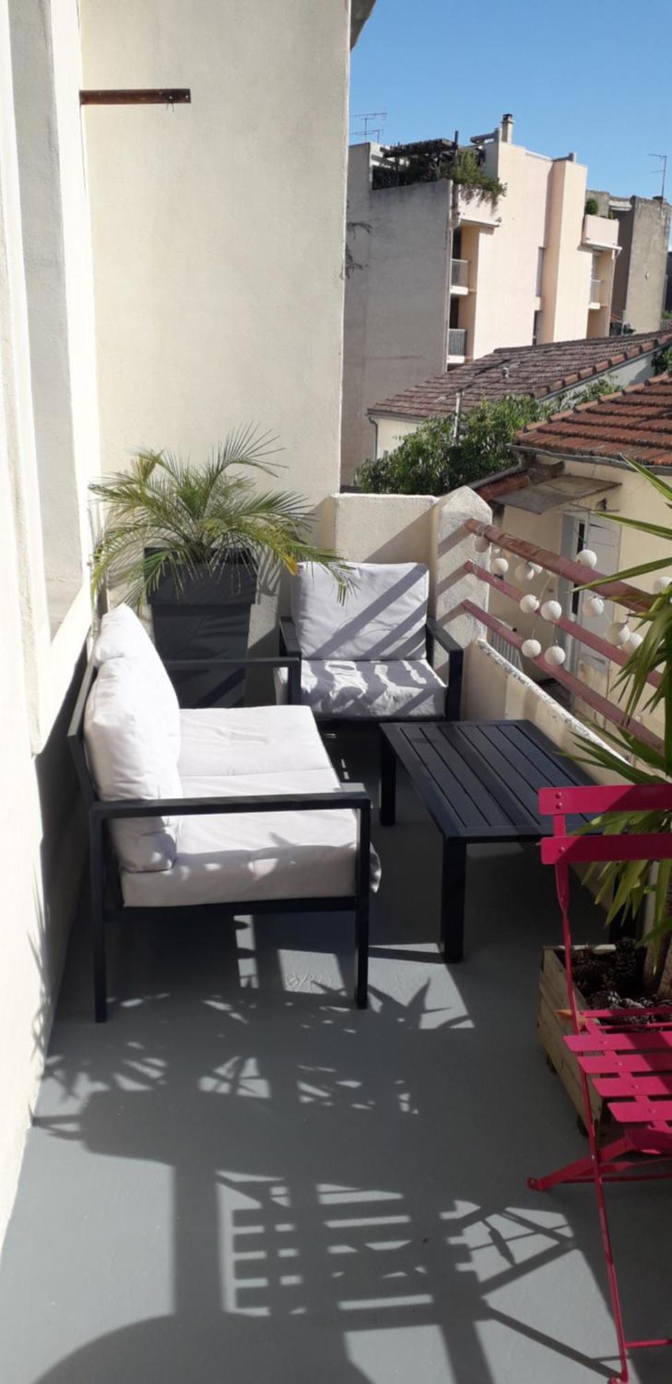 Appartement Centre-Ville Avec Terrasse Montpellier Exteriör bild